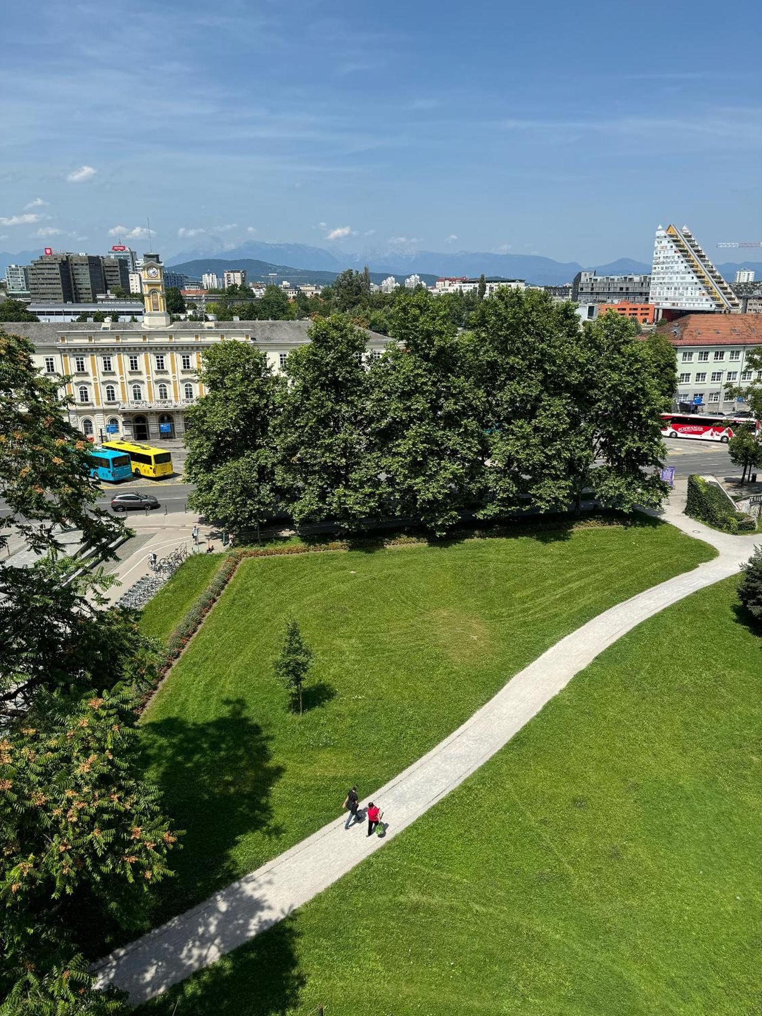 Luxe Penthouse With A Castle View Lublana Zewnętrze zdjęcie